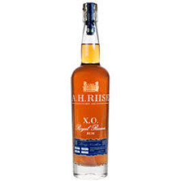 A.H. Riise XO  "Kong Haakon" Royal Reserve Rum 42%  70cl.